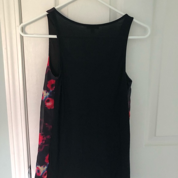 Express tank top - Picture 3 of 3